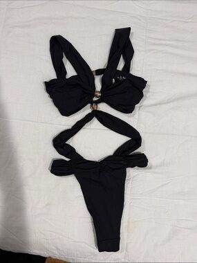 ALT swimwear Black onepiece Women’s sz Medium